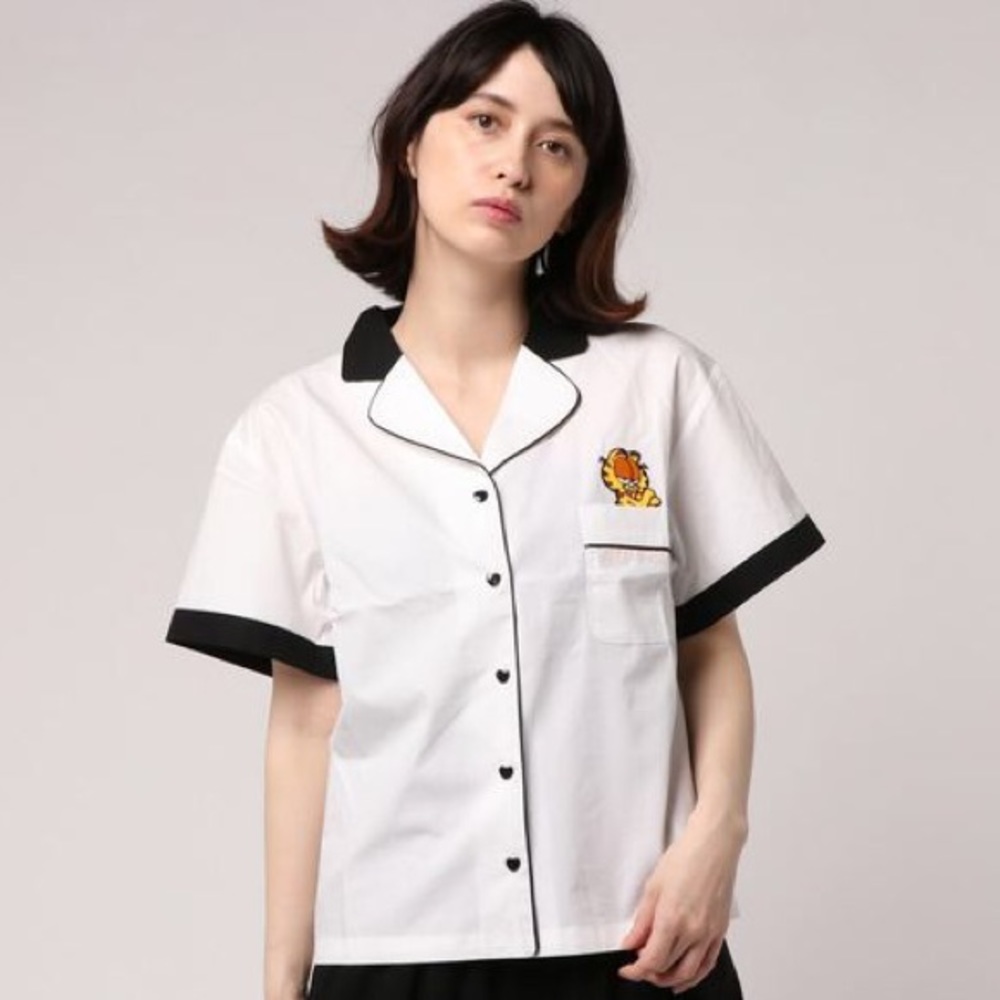 Aymmy and the Batty Girls Garfield Button Tee